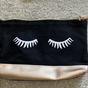 Cosmetic bag